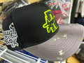GORRAS ROUGH PLAY NEGRA CON PICO GRIS